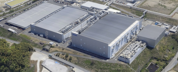 300mm-fab-Kuwana-Mie-Prefecture-Japan