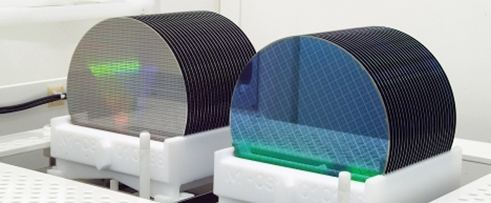200mm-wafer-l