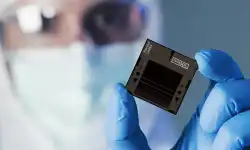 Chip-Clean-Room-Employee