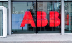 logo-on-building