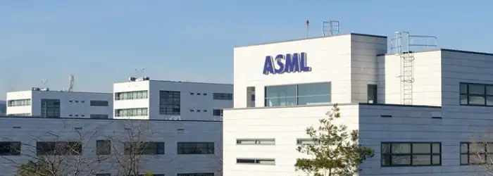 logo-on-building